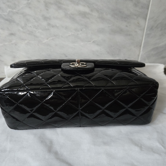 Authentic Chanel Patent Leather Jumbo Double Flap Classic Bag - Picture 11 of 16
